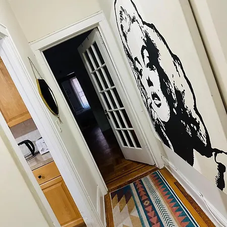 Sunnyside One Bedroom Apt